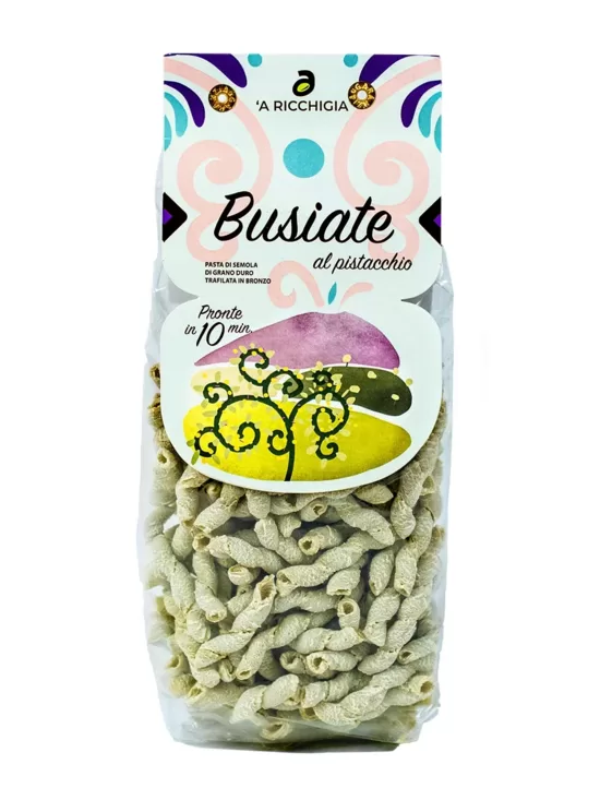 BUSIATE ar pistāciju pesto un pistāciju granulām